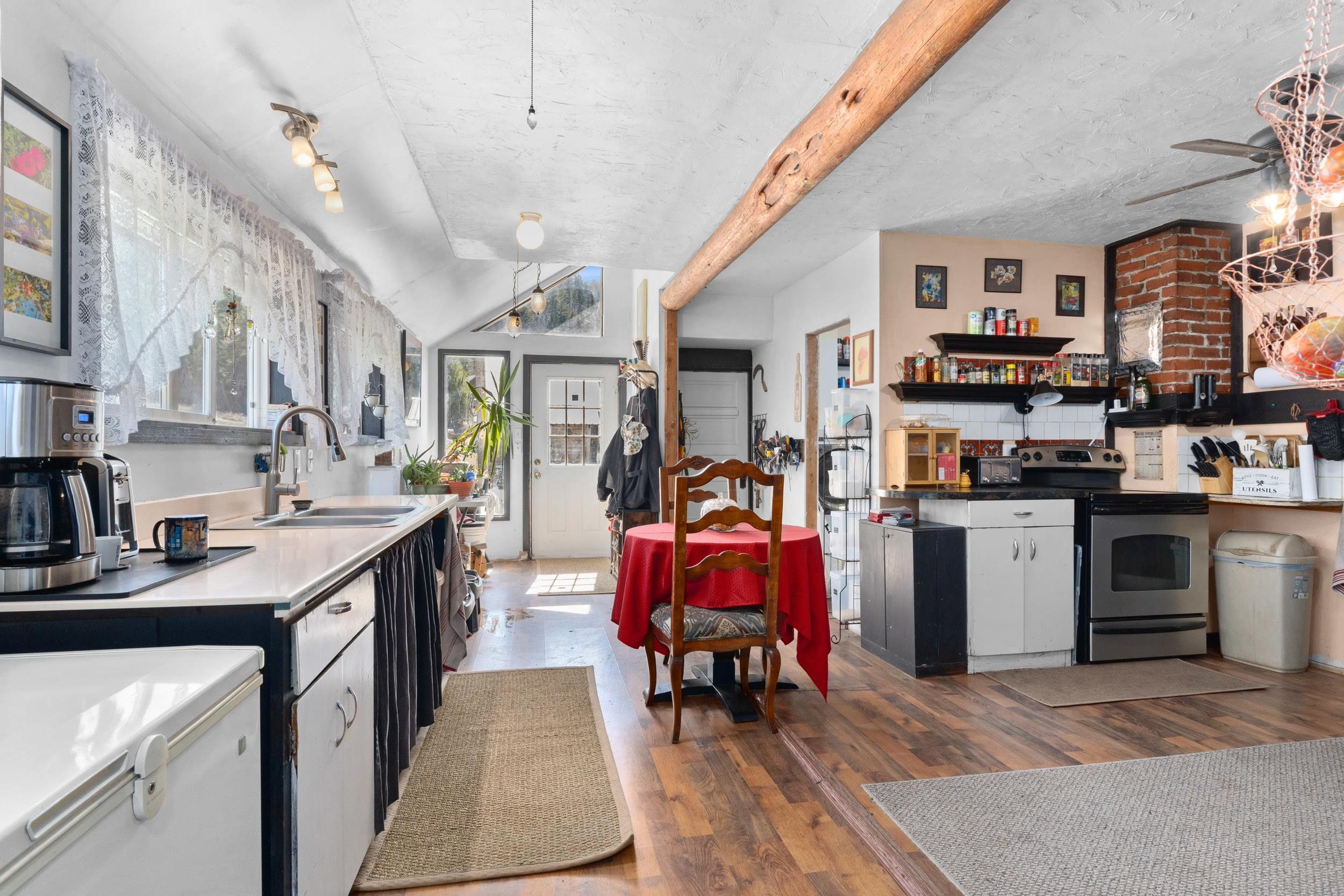 3063 Hungry Hill Road Kettle Falls, WA 99141 - Photo 9 of 50 Gallery Image 9