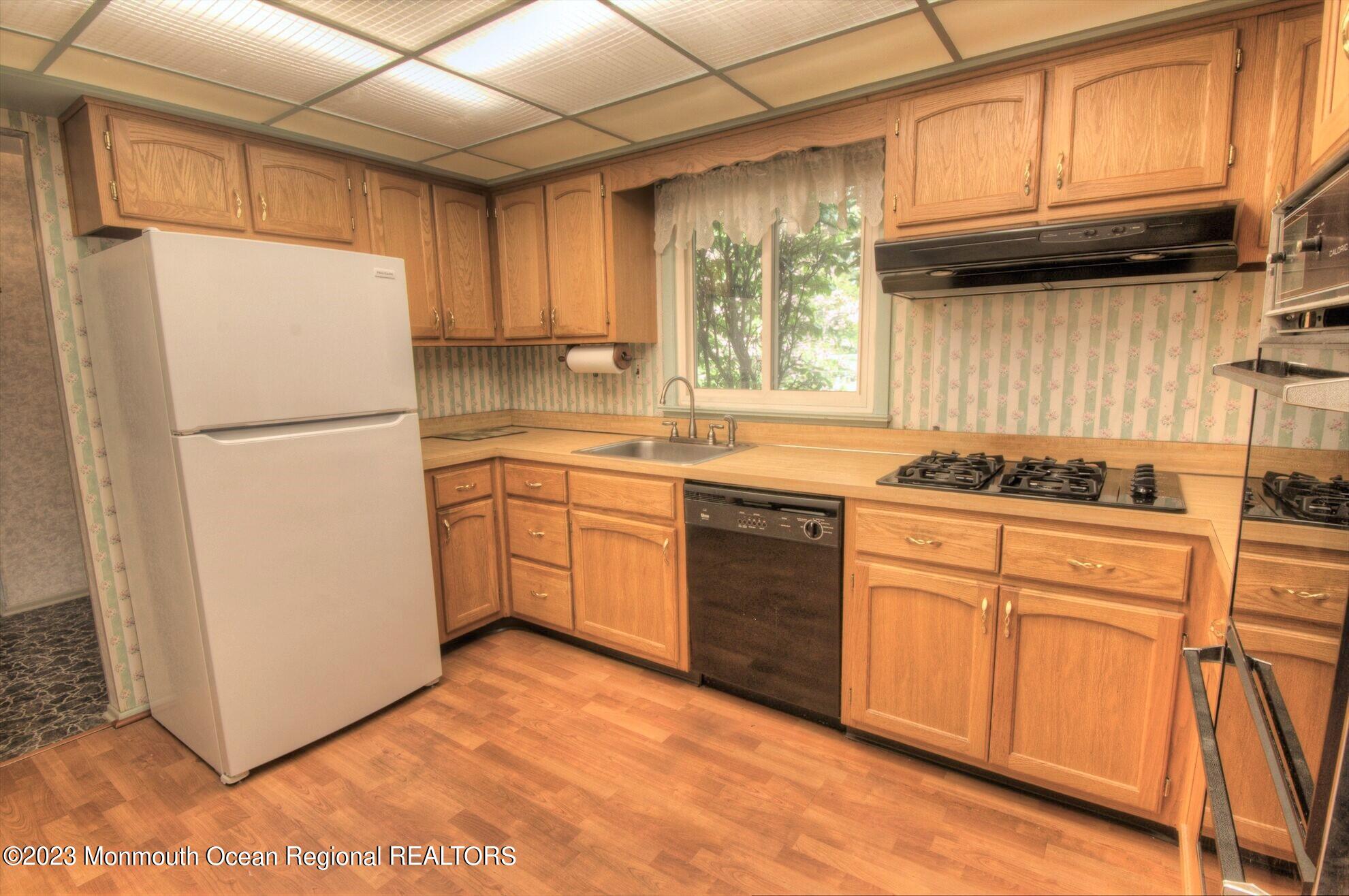 11 Woods Road Freehold, NJ 07728 - Photo 13 of 25 11 Woods Rd - Kit 1