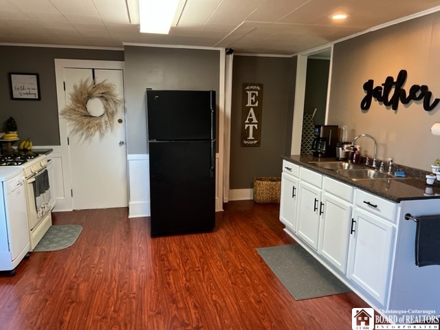 7 Pullman Street Jamestown, NY 14701 - Photo 2 of 19