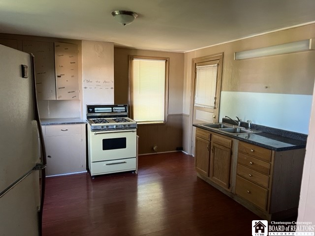 7 Pullman Street Jamestown, NY 14701 - Photo 3 of 19