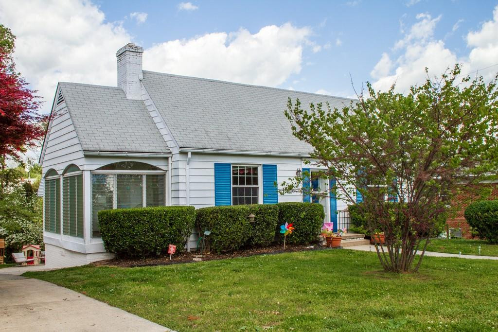 232 Rolling Road Burlington, NC 27217 - Photo 3 of 26 Gallery Image 3