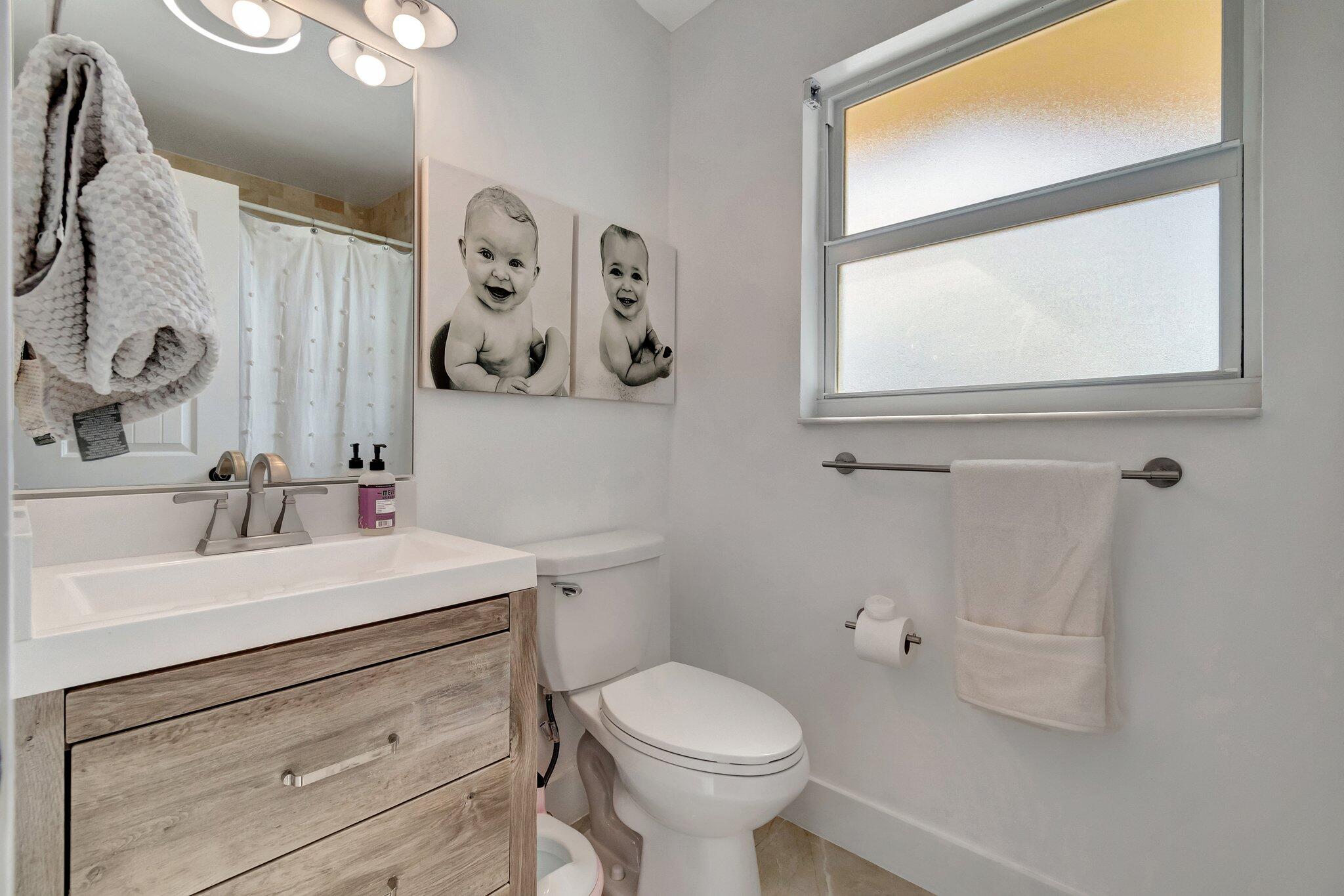 851 Southwest 7th Street Boca Raton, FL 33486 - Photo 24 of 36 Bathroom