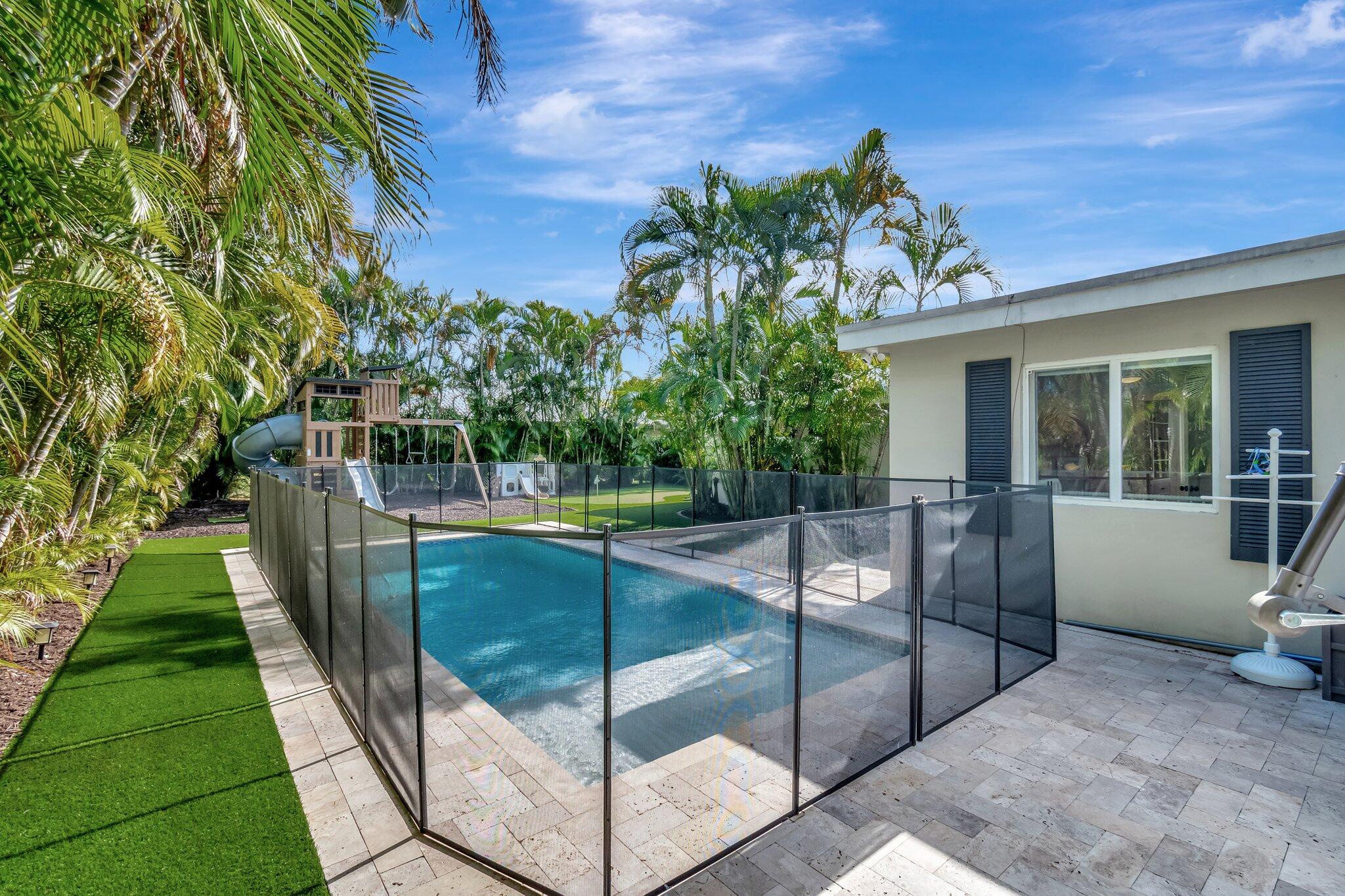 851 Southwest 7th Street Boca Raton, FL 33486 - Photo 29 of 36 Pool