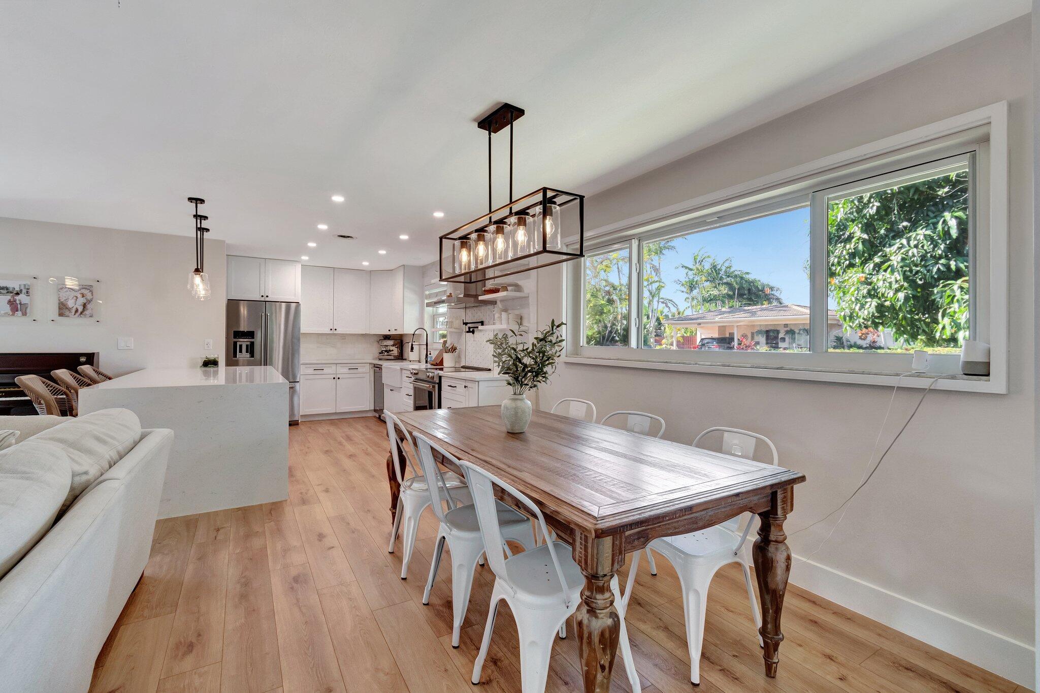 851 Southwest 7th Street Boca Raton, FL 33486 - Photo 6 of 36 Dining room