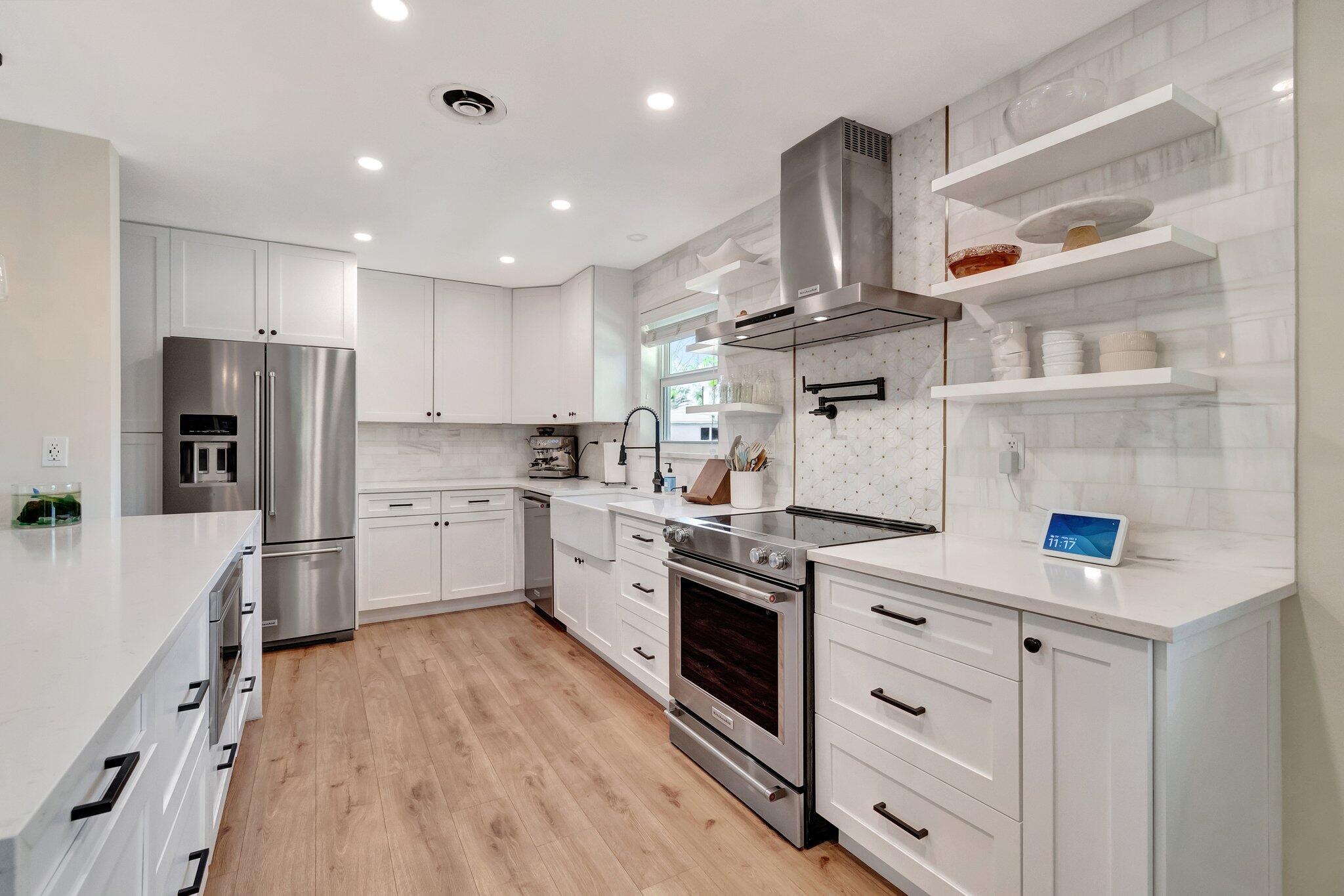 851 Southwest 7th Street Boca Raton, FL 33486 - Photo 7 of 36 Kitchen