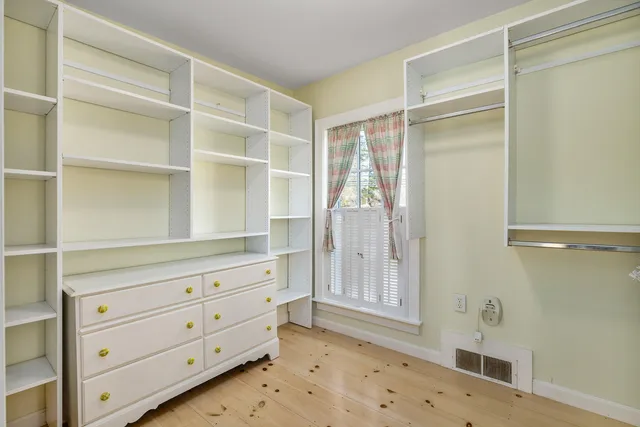 $2,600,000 | 72 Pepperrell Road, Kittery, ME 03905