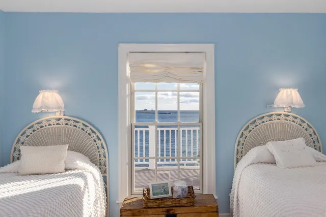 $2,600,000 | 72 Pepperrell Road, Kittery, ME 03905