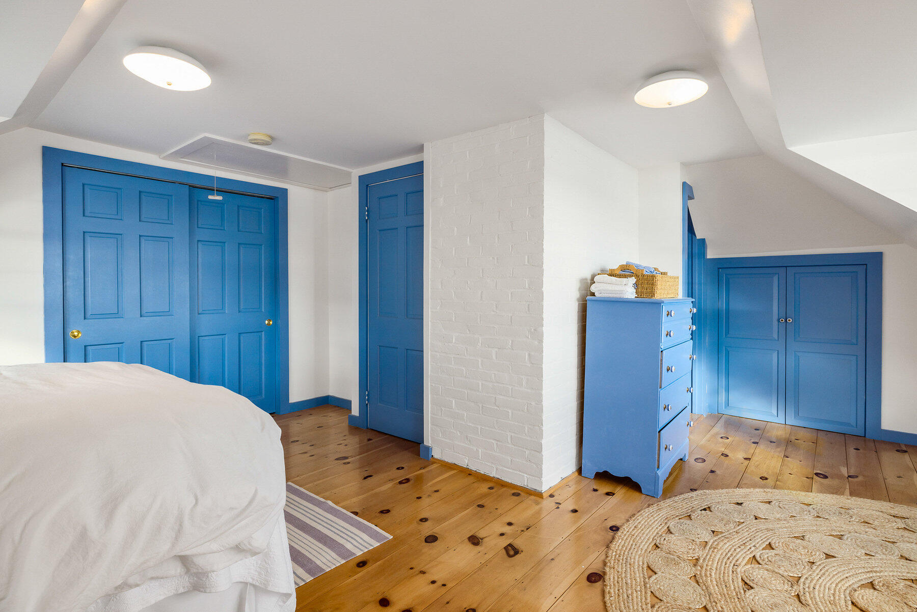 72 Pepperrell Road Kittery, ME 03905 - Photo 51 of 57 3rd floor ensuite bedroom- view #3