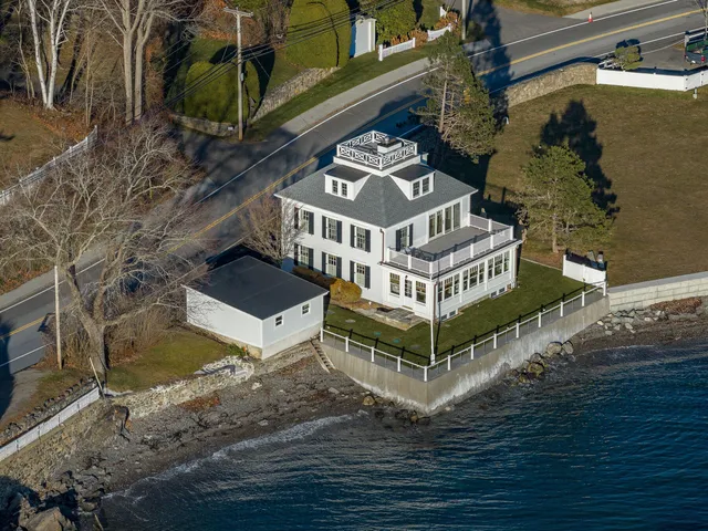 $2,600,000 | 72 Pepperrell Road, Kittery, ME 03905