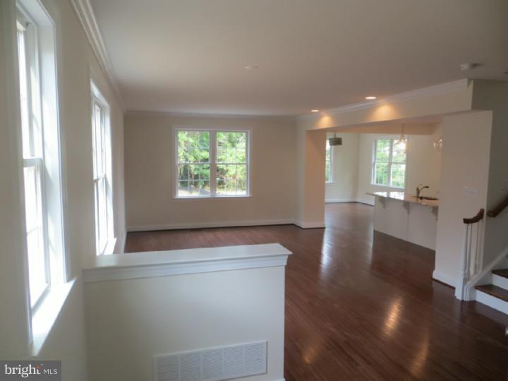 100 Hillside Circle Radnor, PA 19085 - Photo 4 of 22
