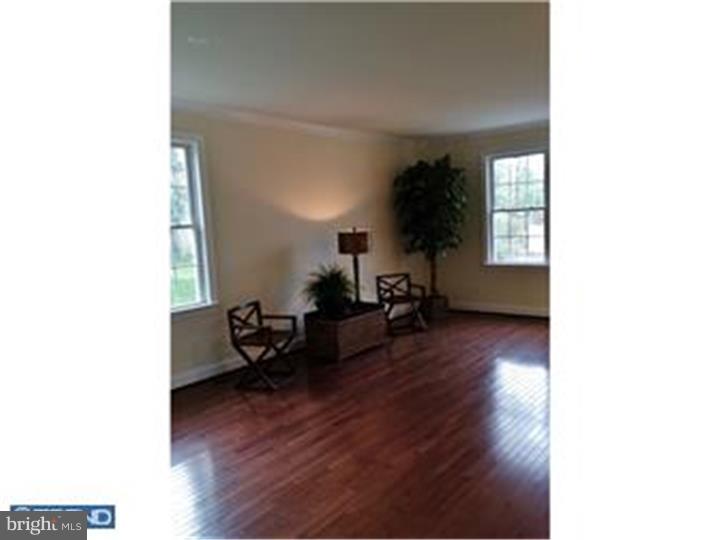 100 Hillside Circle Radnor, PA 19085 - Photo 5 of 22