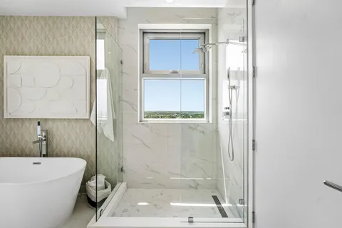 $2,895,000 | 220 Lake Shore Drive, Unit 2123, Lake Park, FL 33403