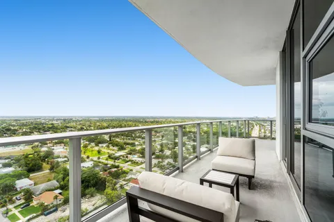 $2,895,000 | 220 Lake Shore Drive, Unit 2123, Lake Park, FL 33403