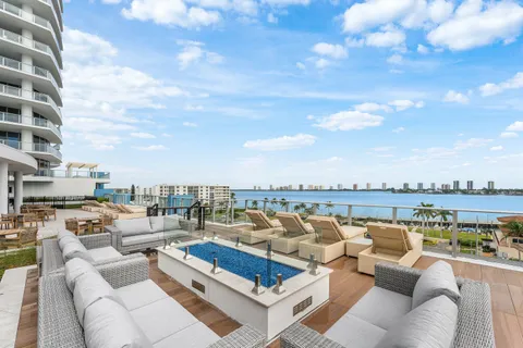 $2,895,000 | 220 Lake Shore Drive, Unit 2123, Lake Park, FL 33403