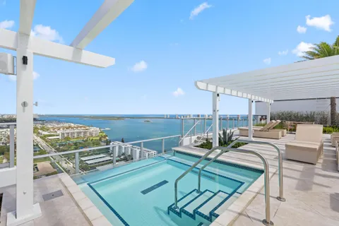 $2,895,000 | 220 Lake Shore Drive, Unit 2123, Lake Park, FL 33403