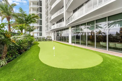 $2,895,000 | 220 Lake Shore Drive, Unit 2123, Lake Park, FL 33403