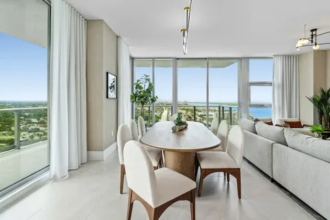 $2,895,000 | 220 Lake Shore Drive, Unit 2123, Lake Park, FL 33403