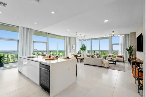 $2,895,000 | 220 Lake Shore Drive, Unit 2123, Lake Park, FL 33403