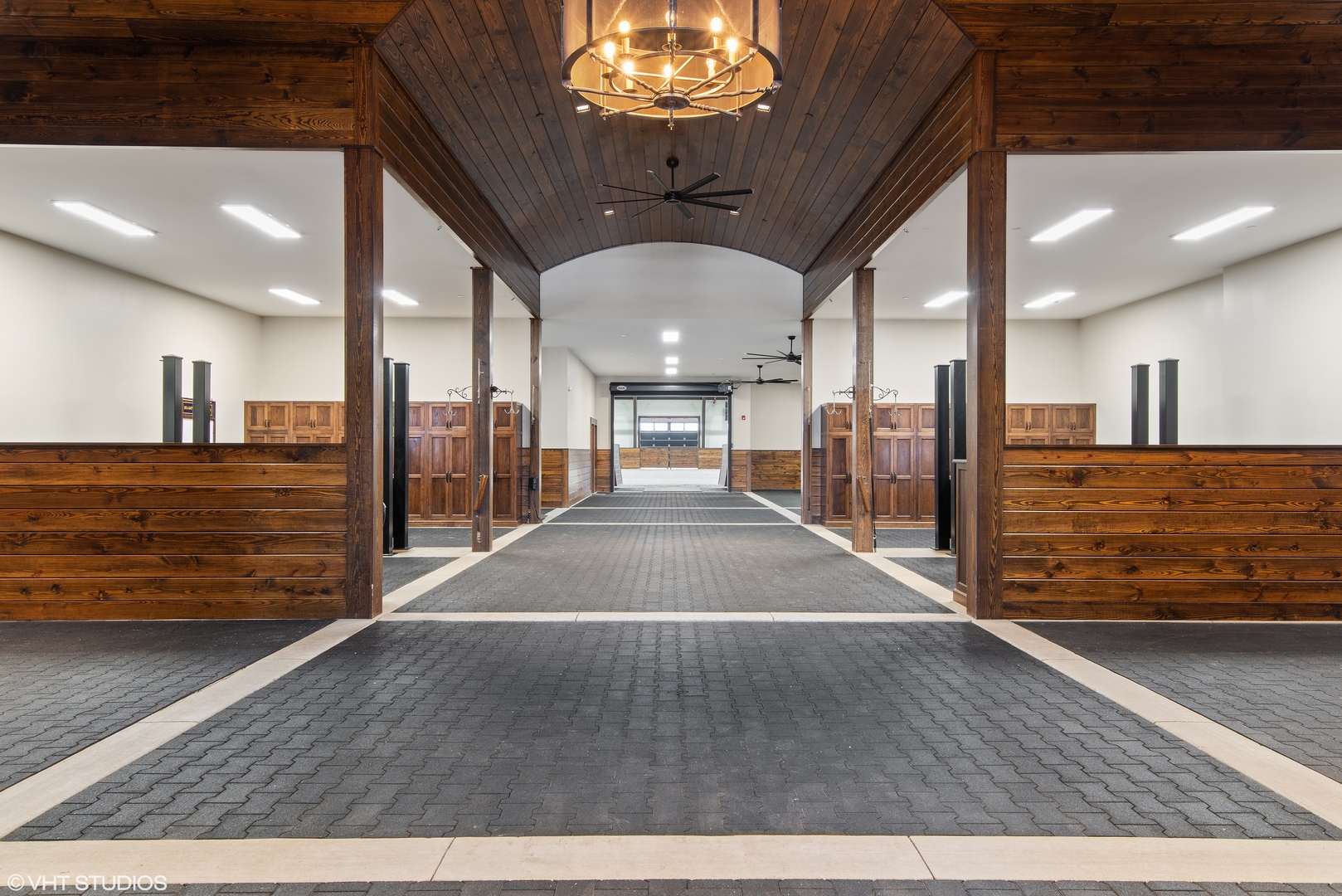 14341 West Old School Road Libertyville, IL 60048 - Photo 6 of 24 a view of a hallway with wooden floor