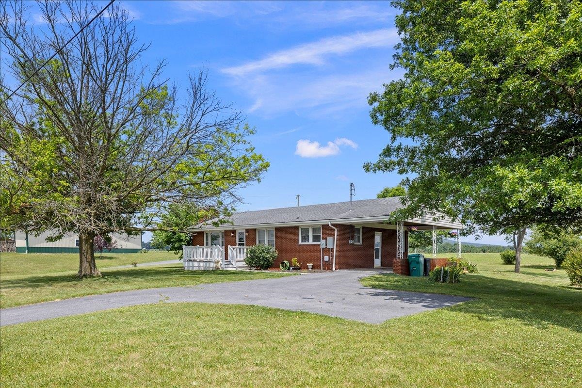 6061 Oak Shade Road Penn Laird, VA 22846 - Photo 3 of 42