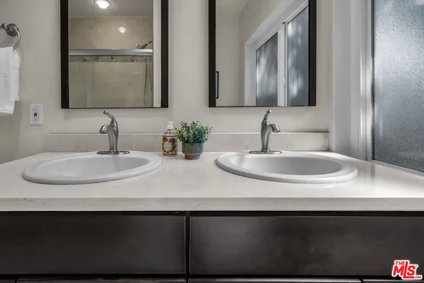 $1,285,000 | 1127 15th Street, Unit A, Santa Monica, CA 90403