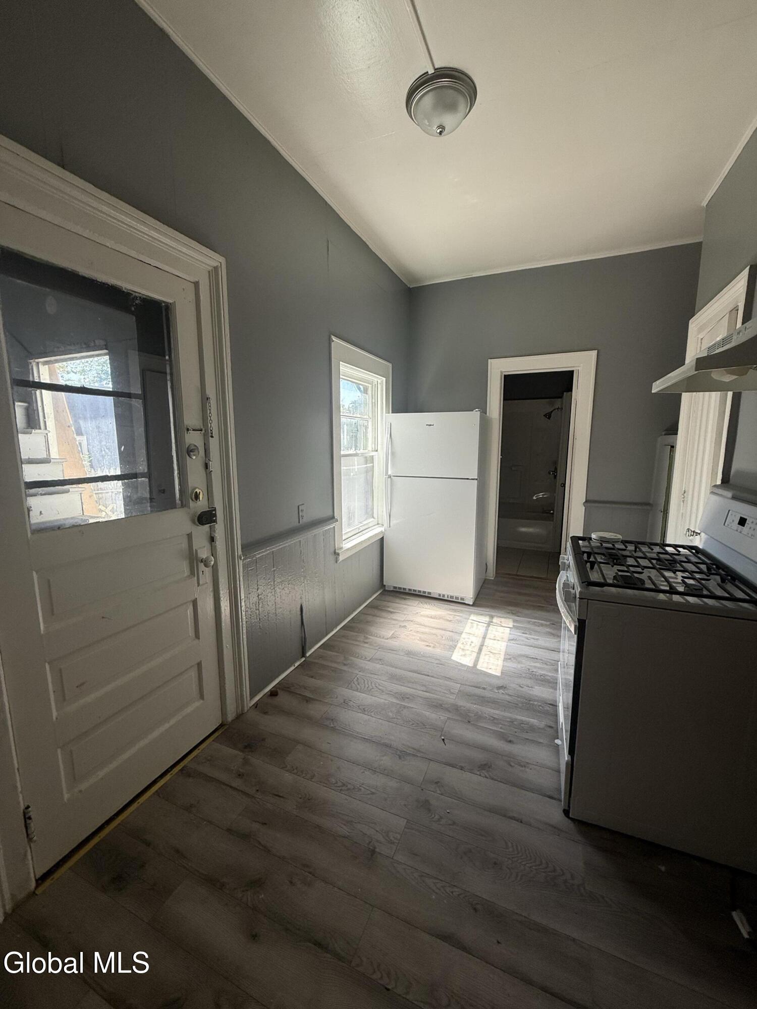 522 3rd Street, Unit 1 Albany, NY 12206 - Photo 7 of 22 IMG_9584