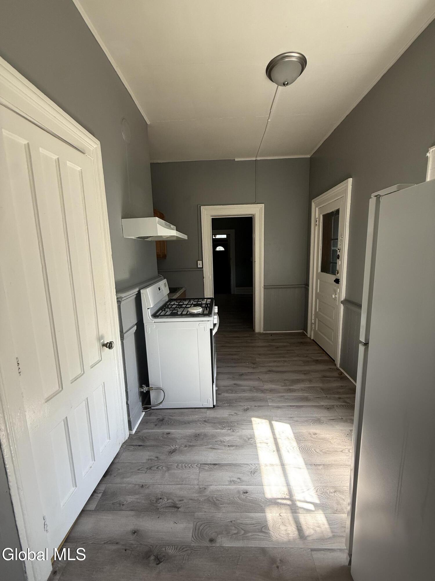 522 3rd Street, Unit 1 Albany, NY 12206 - Photo 10 of 22 IMG_9591