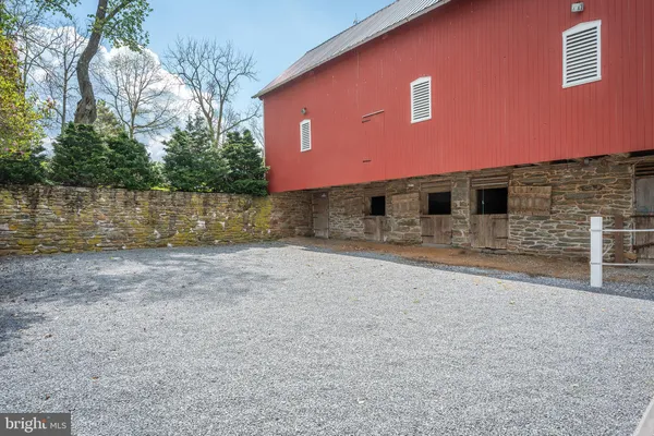 $2,250,000 | 11380-11350 White Oak Road, New Freedom, PA 17349