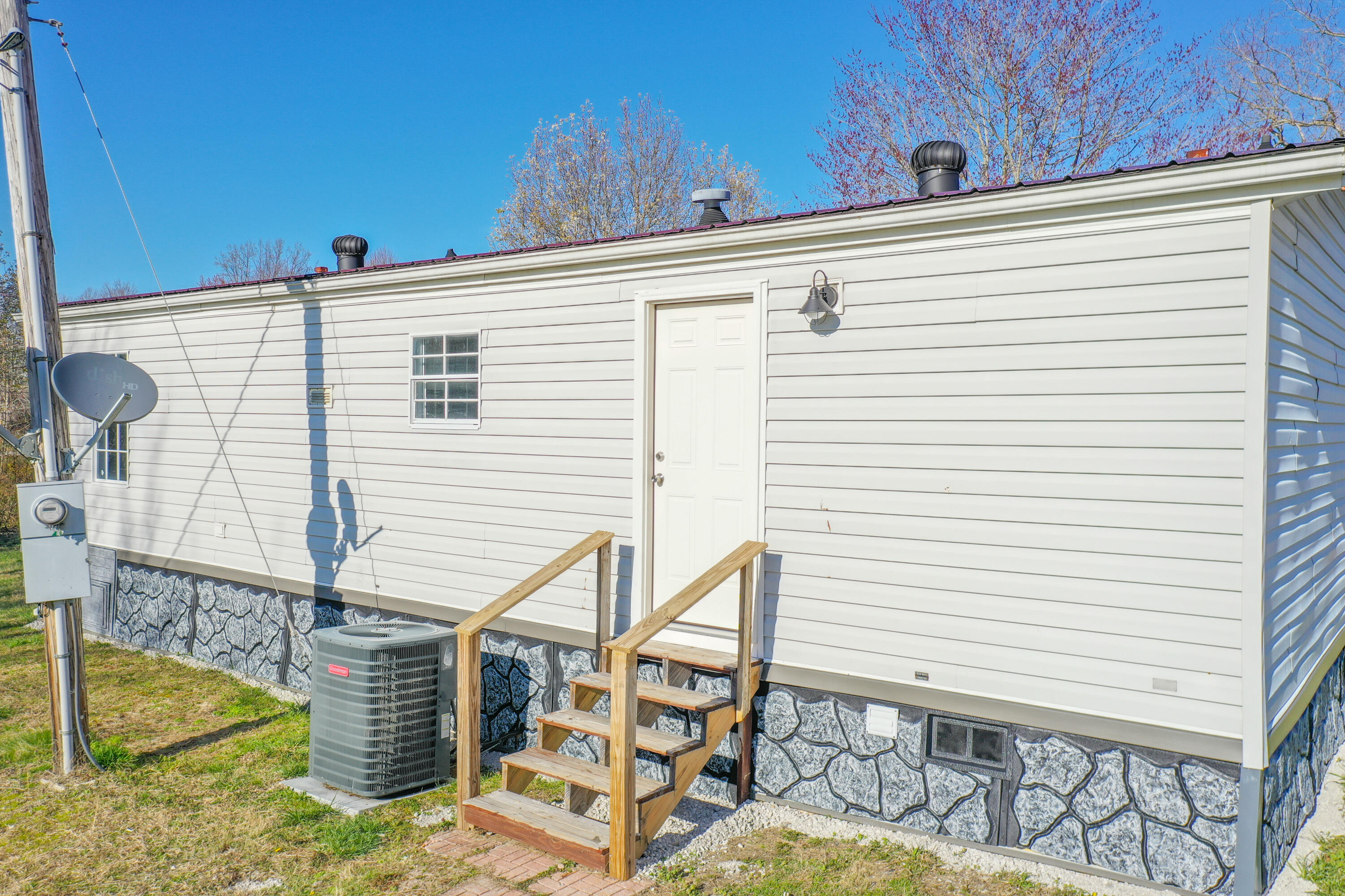 1317 Hawk Creek Road London, KY 40741 - Photo 36 of 39 org_dd7c4a12ea0c29d5_1678911830000-HDR