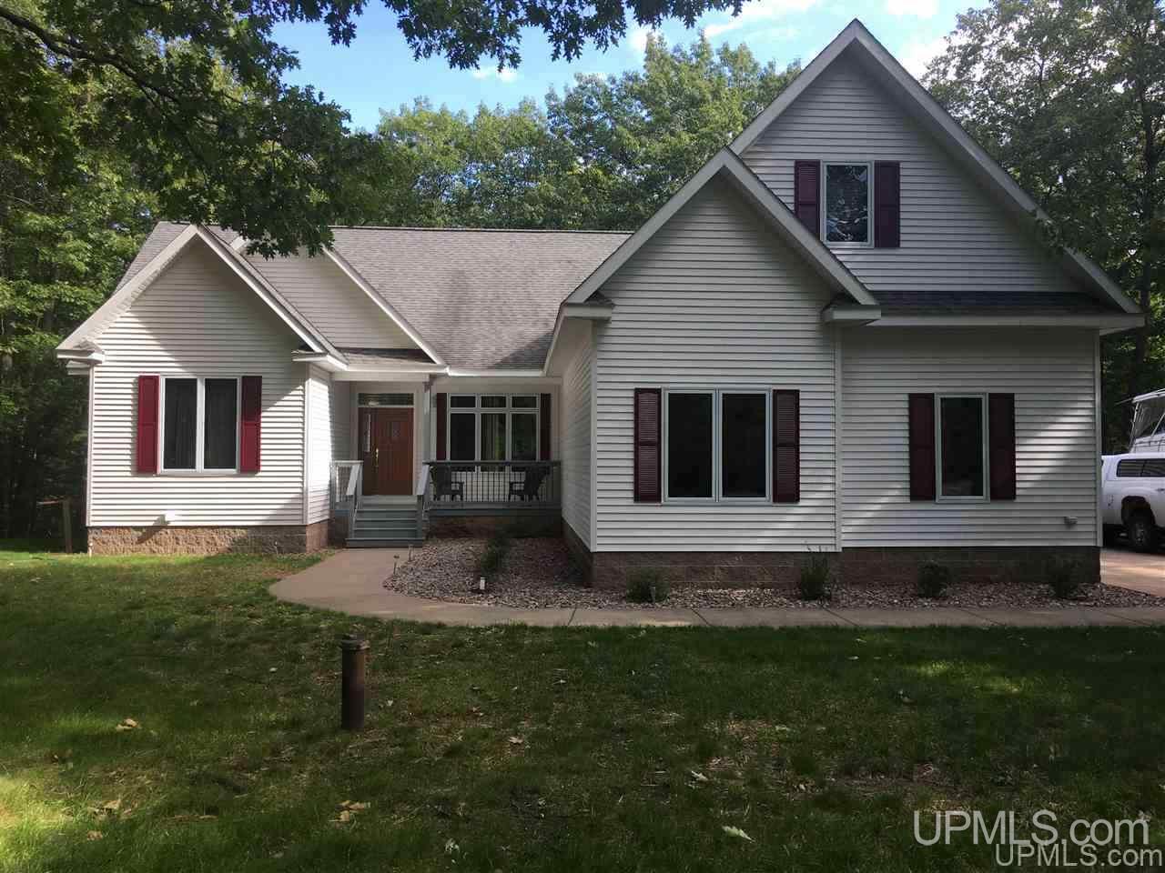 84 Feather Ridge Road Marquette, MI 49855 - Photo 3 of 46