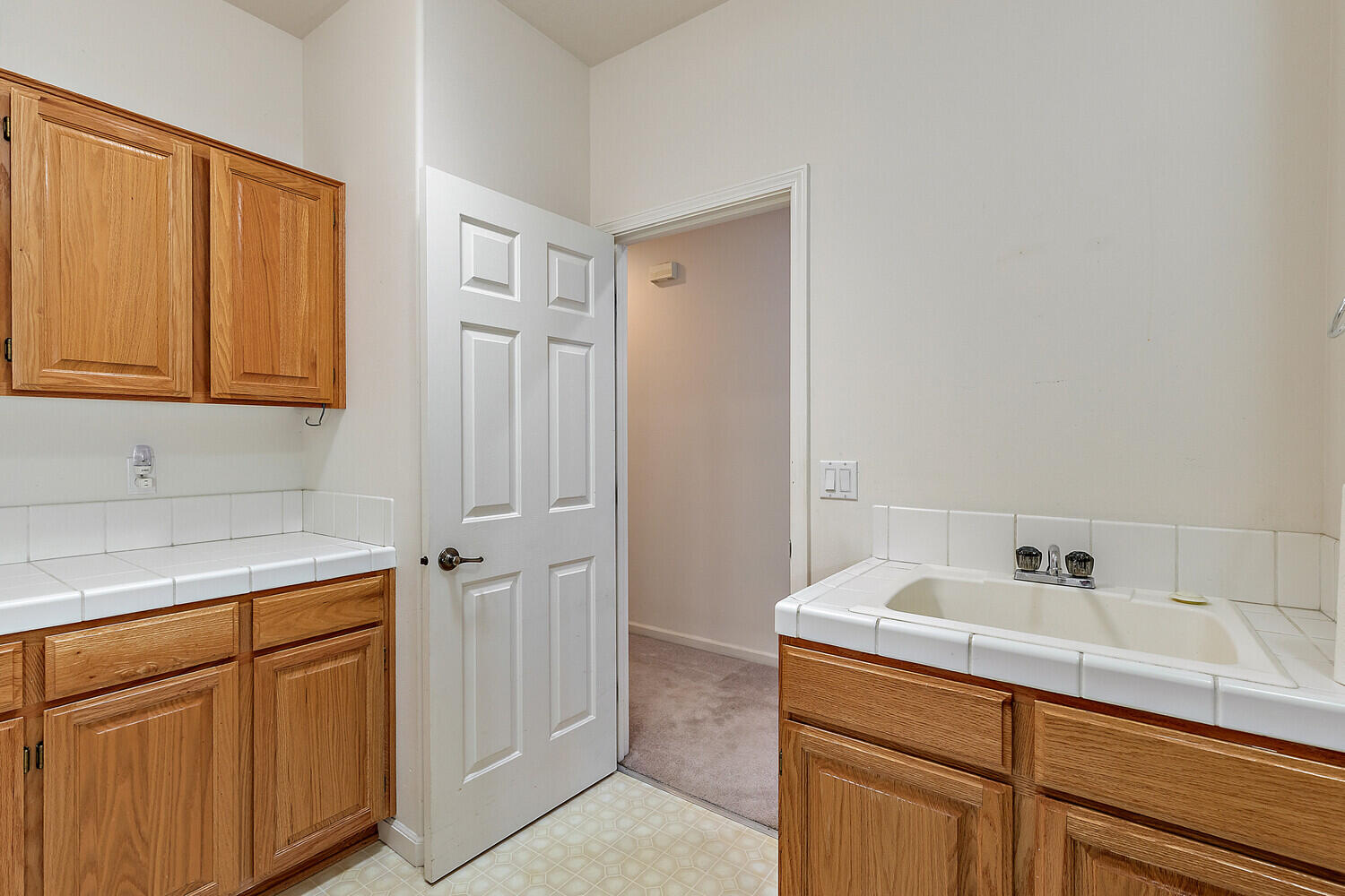 1045 Coral Ridge Eagle Point, OR 97524 - Photo 32 of 48