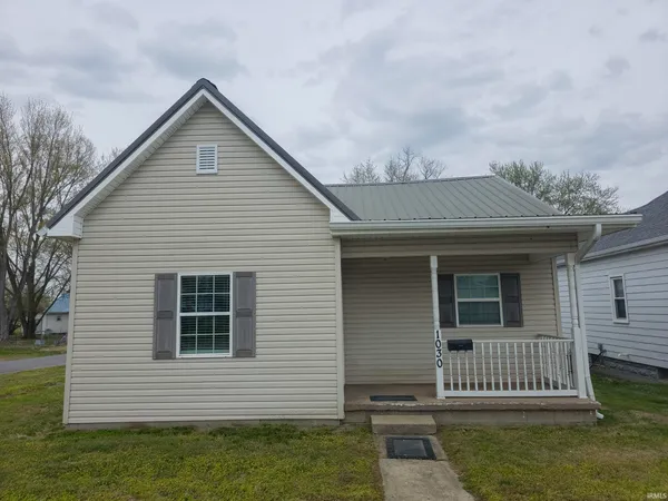 $97,500 | 1030 West 6th Street, Mount Carmel, IL 62863