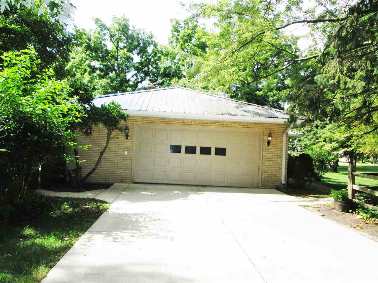 52114 Portage Road South Bend, IN 46628 - Photo 5 of 30 Gallery Image 5