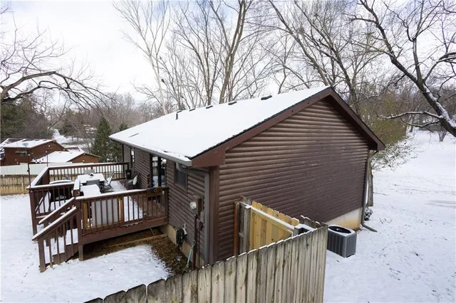 $240,000 | 6320 Pamela Drive, St. Joseph, MO 64504