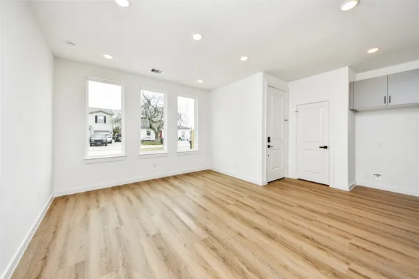 a view of an empty room and window