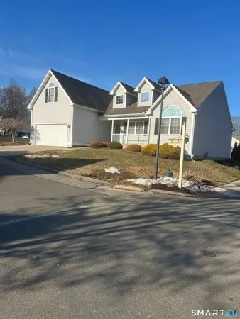 $499,000 | 6 North Hollow, Unit 6, East Hampton, CT 06424