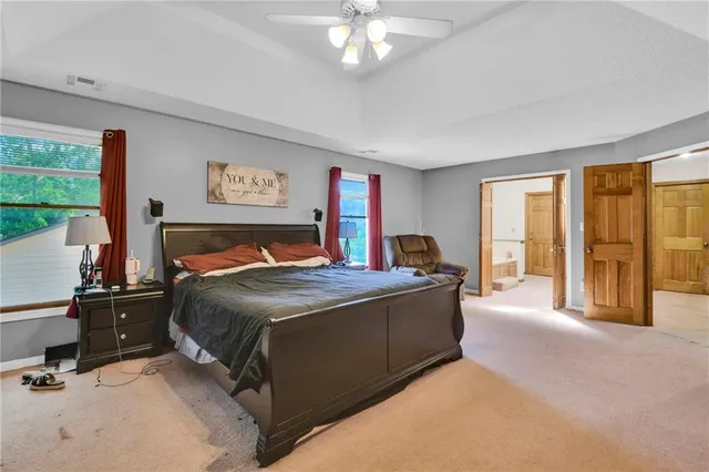 $320,000 | 2431 South Ponca Avenue, Independence, MO 64057