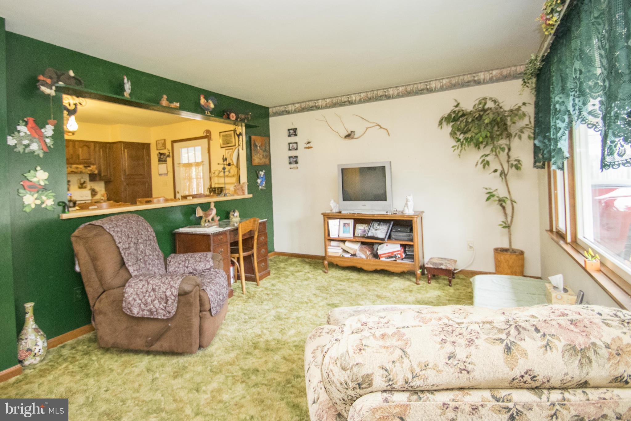 279 Burlin Road Port Deposit, MD 21904 - Photo 13 of 26 Living Room