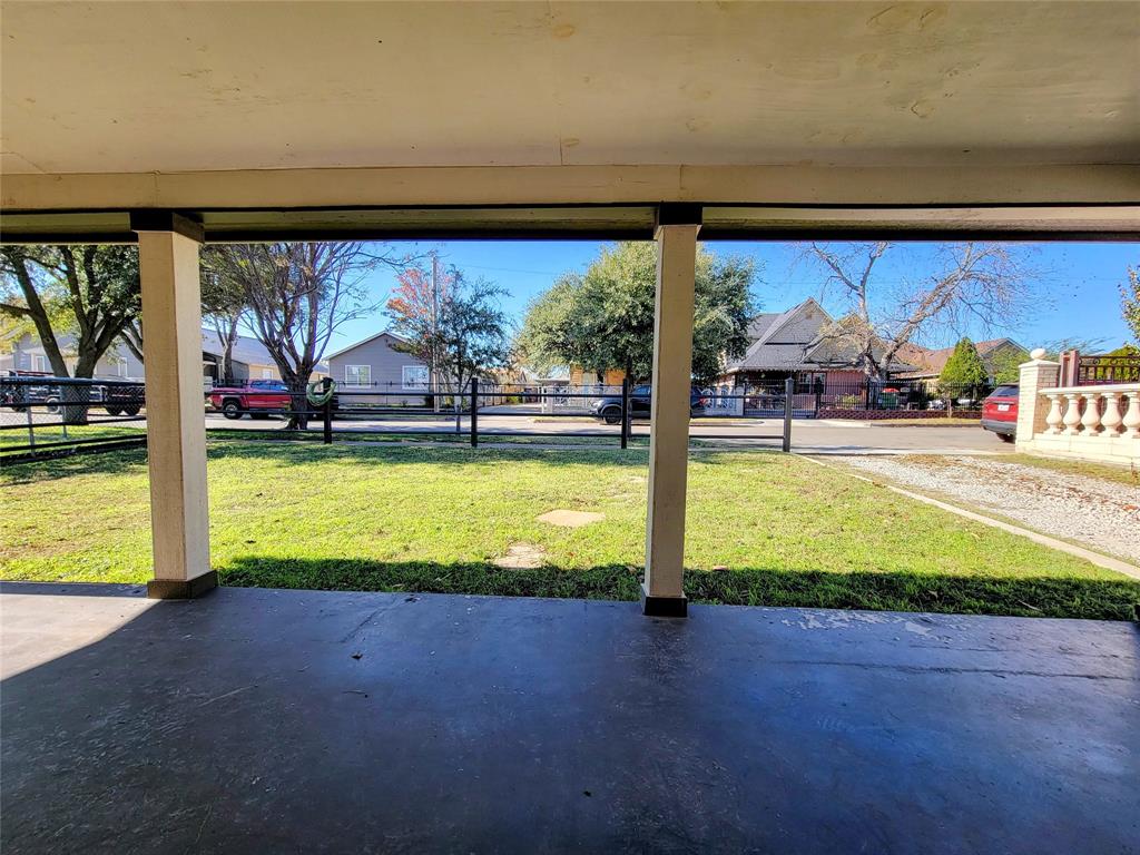 2004 Prairie Avenue Fort Worth, TX 76164 - Photo 10 of 21 a view of a swimming pool and outdoor space