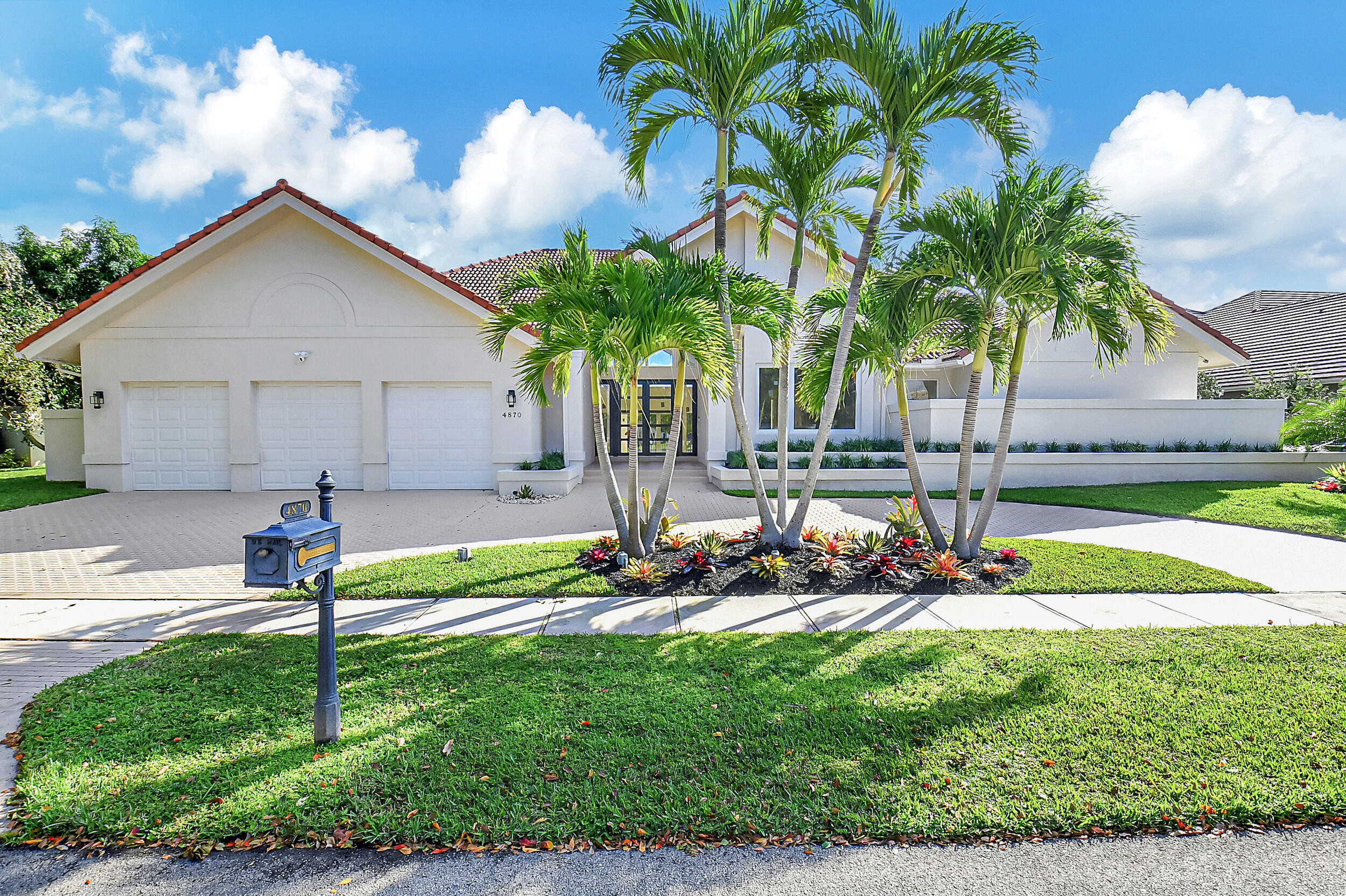 4870 Regency Court Boca Raton, FL 33434 - Photo 2 of 113 14_dsc_5946