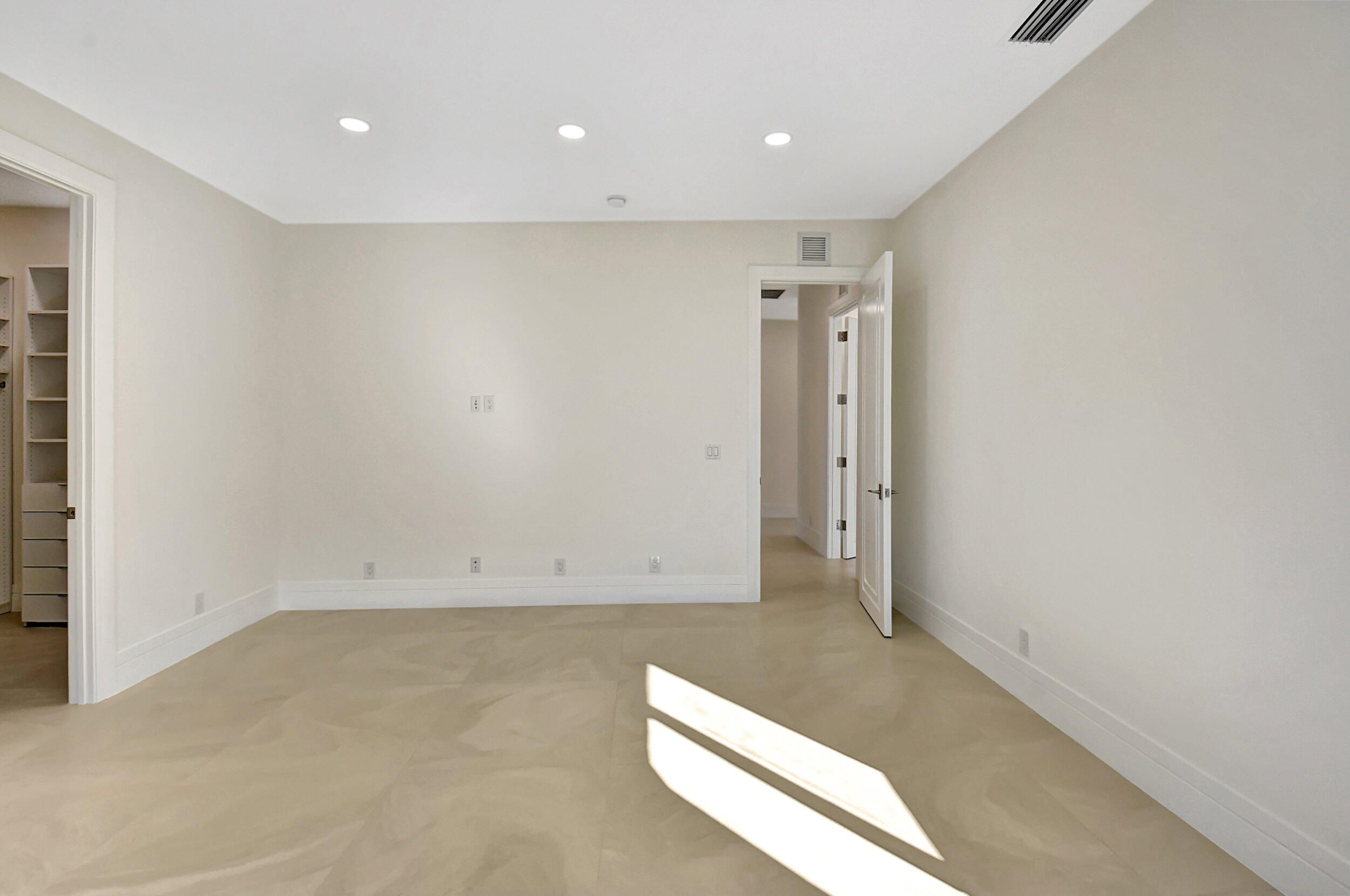 4870 Regency Court Boca Raton, FL 33434 - Photo 74 of 113 68_dsc_6218