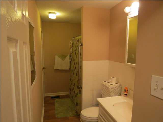 7677 Yankeetown Road Newburgh, IN 47630 - Photo 6 of 11 Gallery Image 6