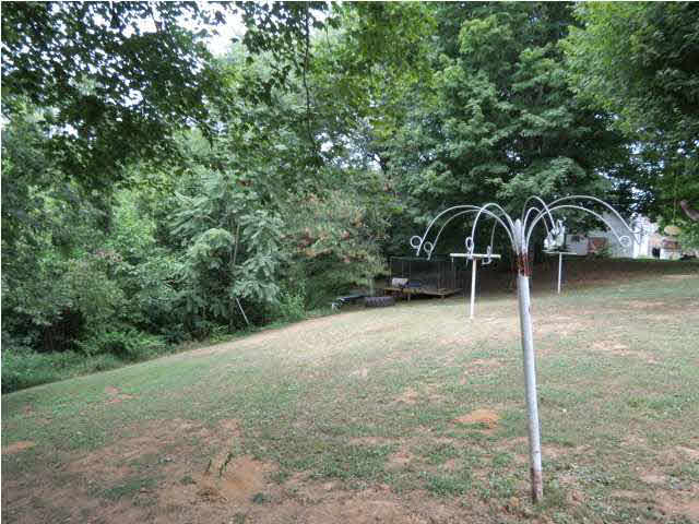 7677 Yankeetown Road Newburgh, IN 47630 - Photo 10 of 11 Gallery Image 10