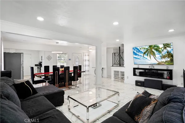 $950,000 | 9021 Oneida Avenue, Sun Valley, CA 91352