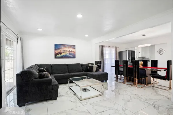 $950,000 | 9021 Oneida Avenue, Sun Valley, CA 91352