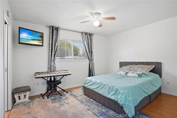 $950,000 | 9021 Oneida Avenue, Sun Valley, CA 91352