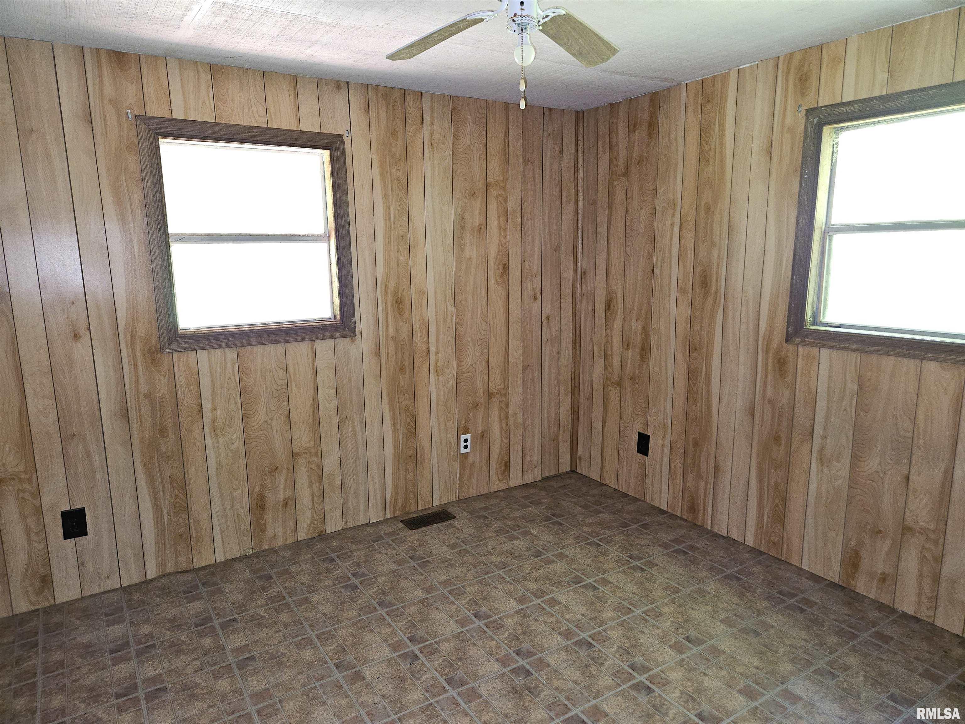 1233 West Harrison Road Murphysboro, IL 62966 - Photo 21 of 24