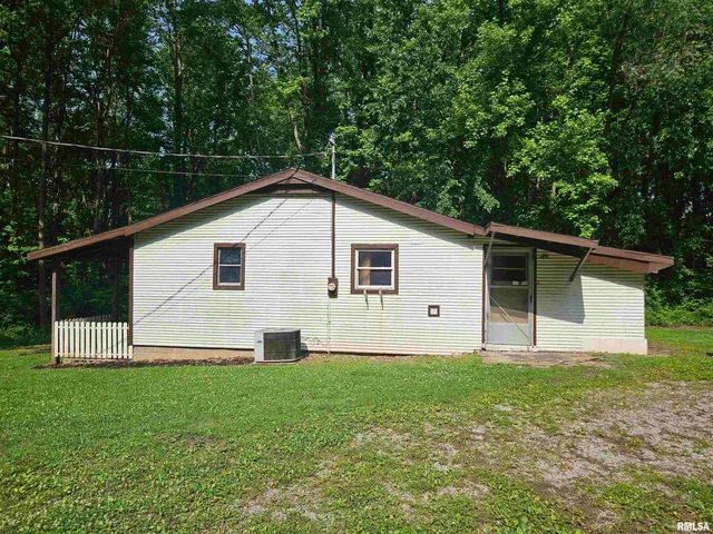 $45,000 | 1233 West Harrison Road, Murphysboro, IL 62966