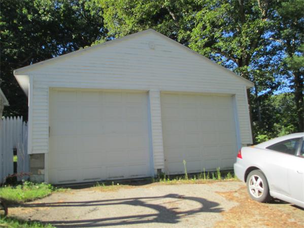 54 Monson Road Wales, MA 01081 - Photo 2 of 3 Gallery Image 2
