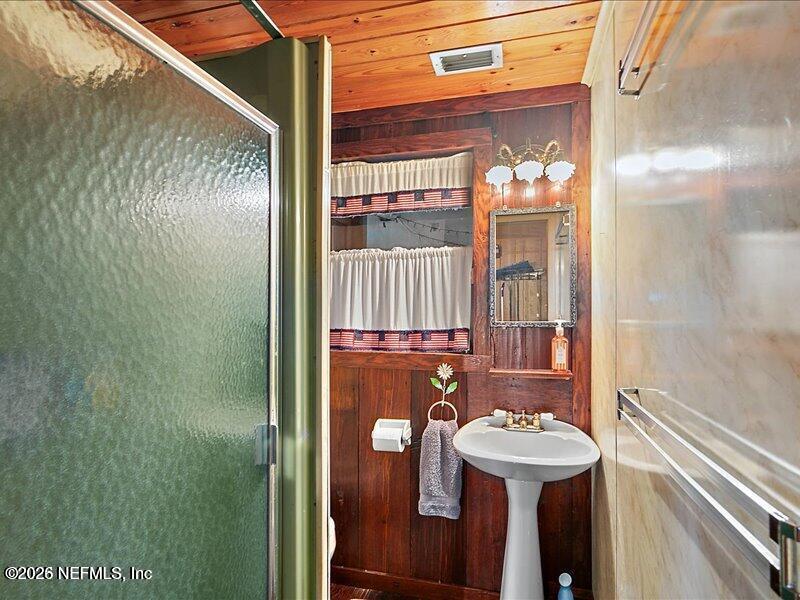 8337 Colee Cove Road St. Augustine, FL 32092 - Photo 10 of 20 Bath